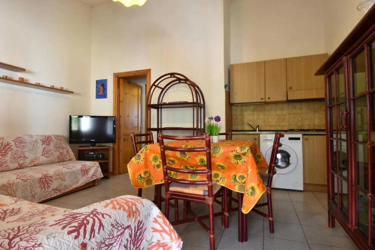 Residence Rena Majore 0*,  İtalya
