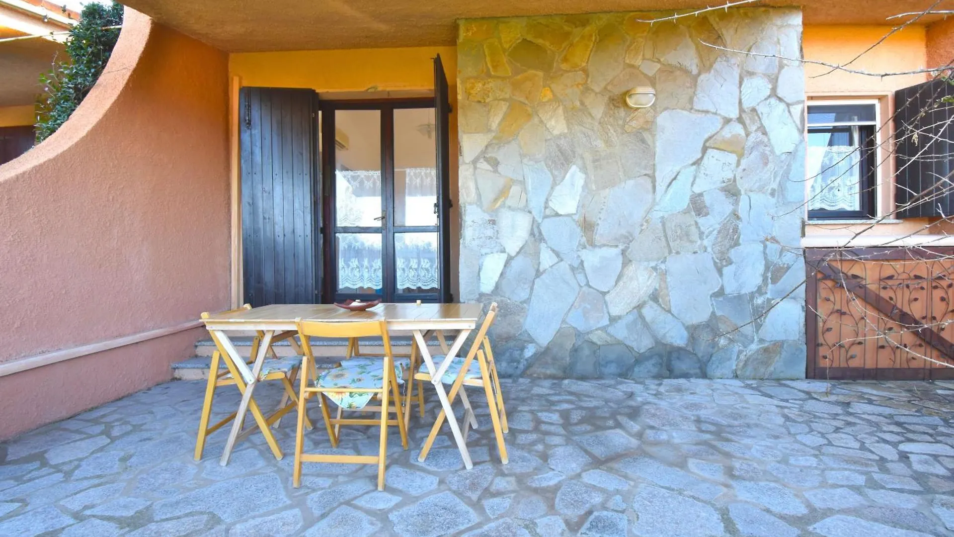 Residence Rena Majore 0*,